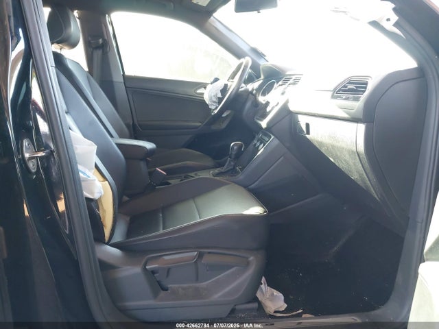 3VV3B7AX8MM082642 Volkswagen Tiguan