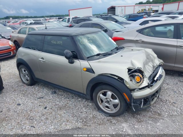 2009 MINI COOPER WMWMF33589TU73484 Photo 0