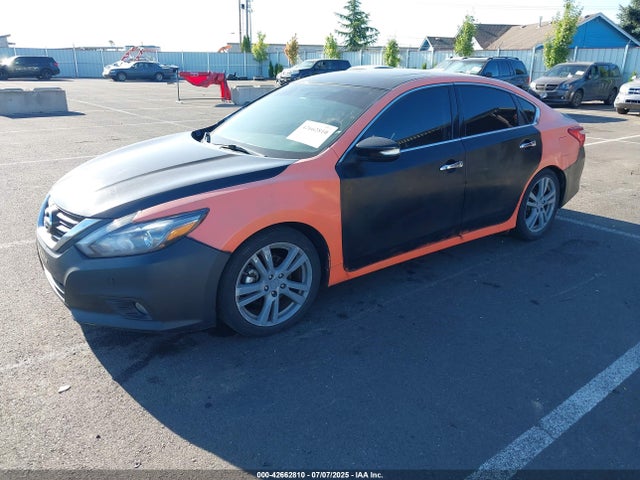 Nissan 2017 2017 1N4BL3AP5HC184137 Image 2