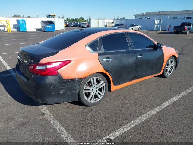 Nissan 2017 2017 1N4BL3AP5HC184137 Image 4