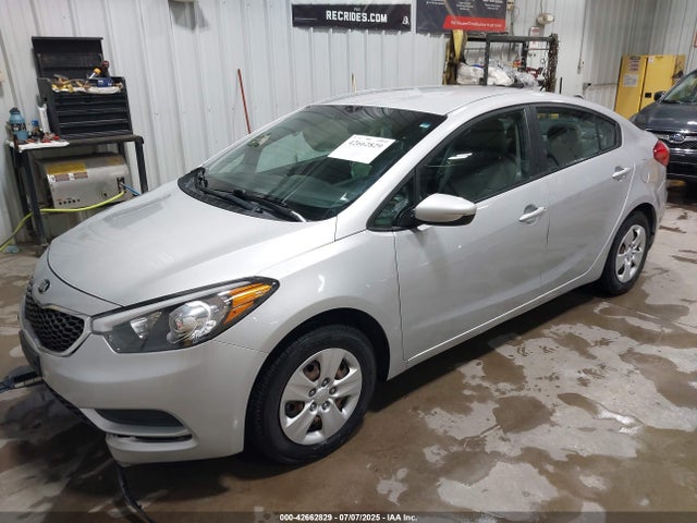 KIA dohc mpi nu 2015 KNAFK4A61F5348073 Image 2