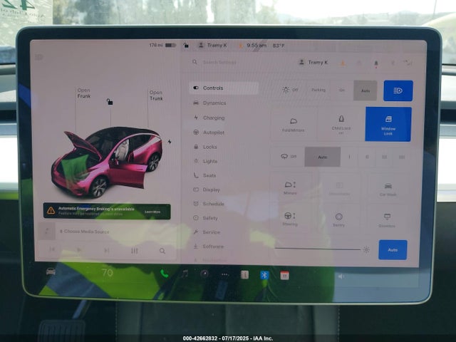 7SAYGDEE6NF345975 Tesla Model Y