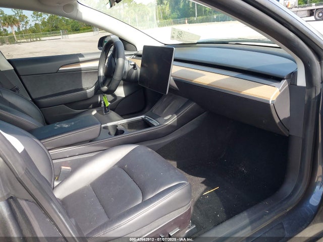 2022 TESLA MODEL 3 5YJ3E1EB2NF124391 Photo 4