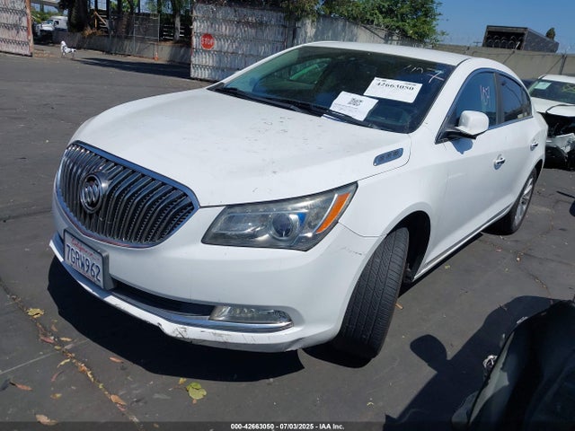 1G4GB5G36FF133563 Buick lfx