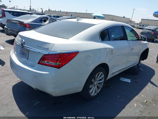 1G4GB5G36FF133563 Buick lfx