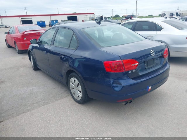 3VWD17AJ0EM402858 Volkswagen 2014
