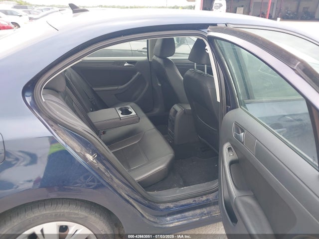 3VWD17AJ0EM402858 Volkswagen 2014