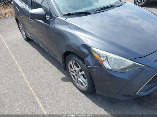 3MYDLBZV0GY119400 Scion p5v