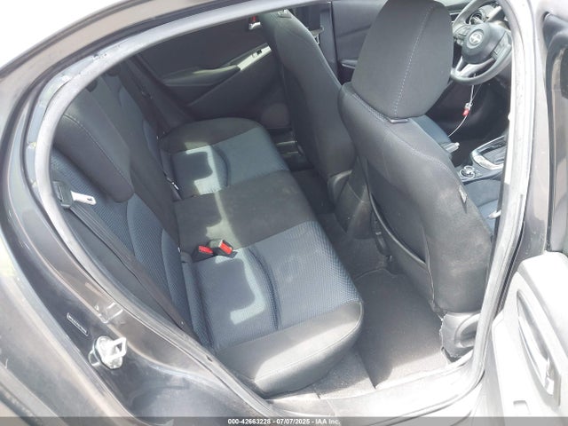 3MYDLBZV0GY119400 Scion p5v