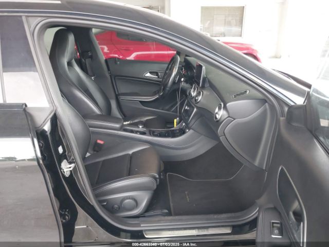 2016 MERCEDES-BENZ CLA 250 WDDSJ4EB2GN348005 Photo 4