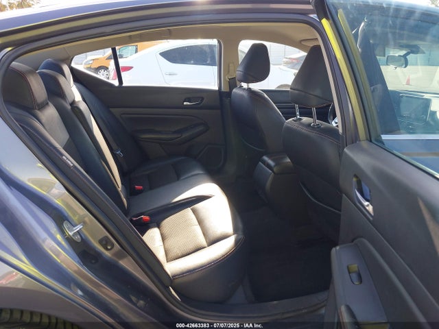 1N4BL4CV7LC177023 Nissan 2020