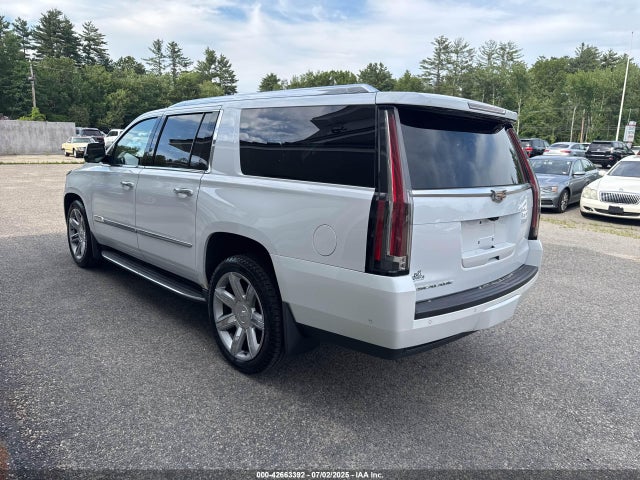 2017 CADILLAC ESCALADE 1GYS4JKJ7HR216101 Photo 2