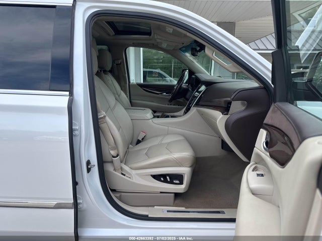 2017 CADILLAC ESCALADE 1GYS4JKJ7HR216101 Photo 4