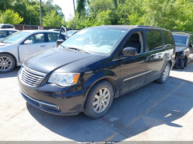 Chrysler 2016 2016 2C4RC1BG3GR290975 Image 2