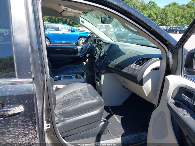 Chrysler 2016 2016 2C4RC1BG3GR290975 Image 5