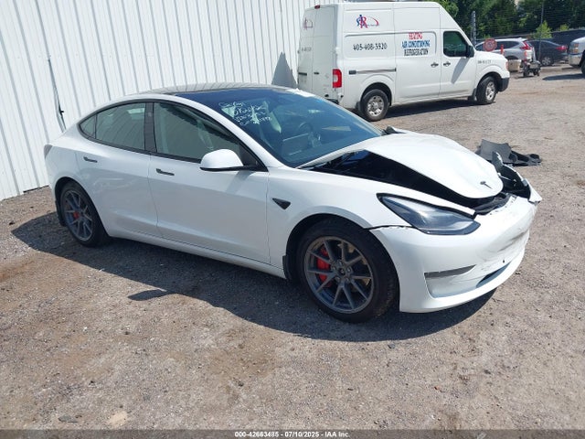 2022 TESLA MODEL 3 5YJ3E1EB7NF183453 Photo 0