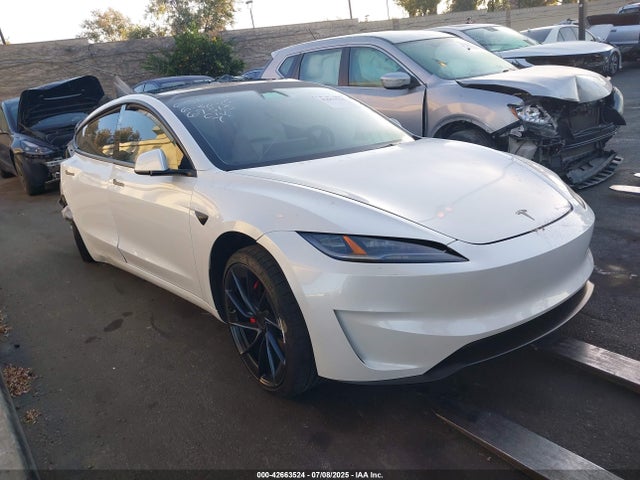 2024 TESLA MODEL 3 5YJ3E1ET3RF768626 Photo 0