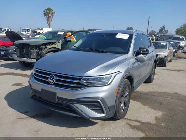 3VV3B7AX5NM060924 Volkswagen Tiguan