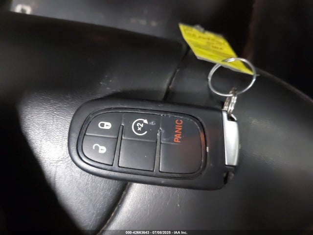 1C4PJMLB3KD368555 Jeep Cherokee