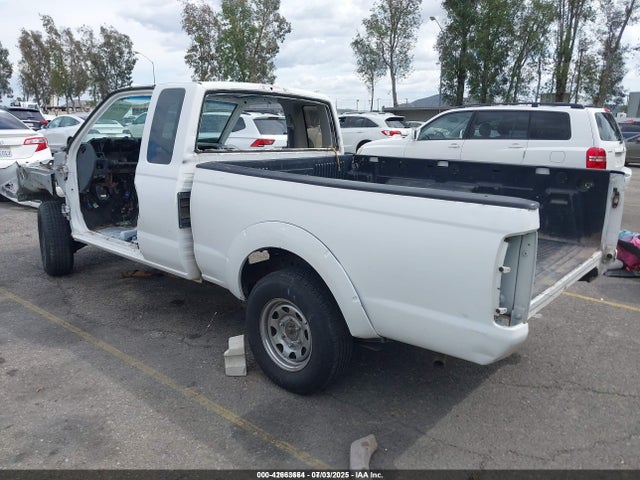 42663664 :رقم المزاد ، 1N6DD26S71C343086 vin ، 2001 Nissan Frontier Xe مزاد بيع