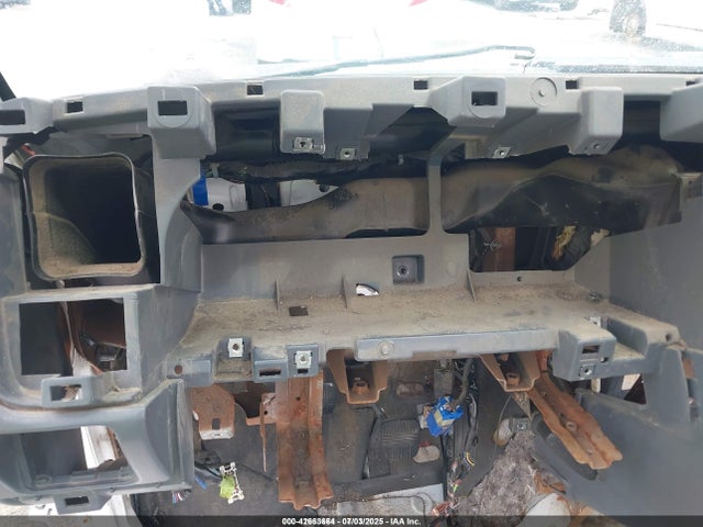 42663664 :رقم المزاد ، 1N6DD26S71C343086 vin ، 2001 Nissan Frontier Xe مزاد بيع
