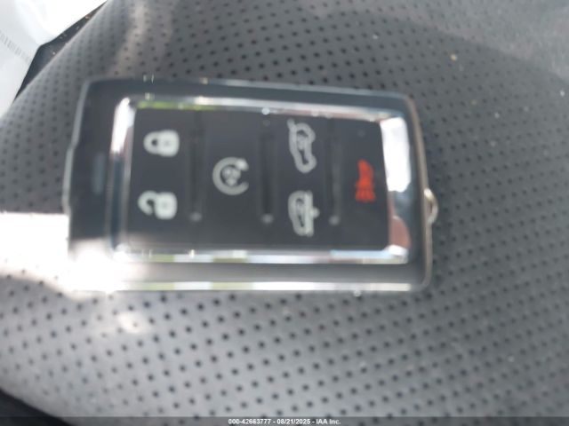 2023 JEEP GRAND WAGONEER 1C4SJVFJ7PS530127 Photo 10