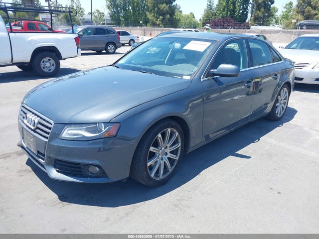 2011 AUDI A4 WAUFFAFL1BN028375 Photo 1