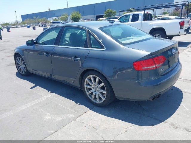 2011 AUDI A4 WAUFFAFL1BN028375 Photo 2