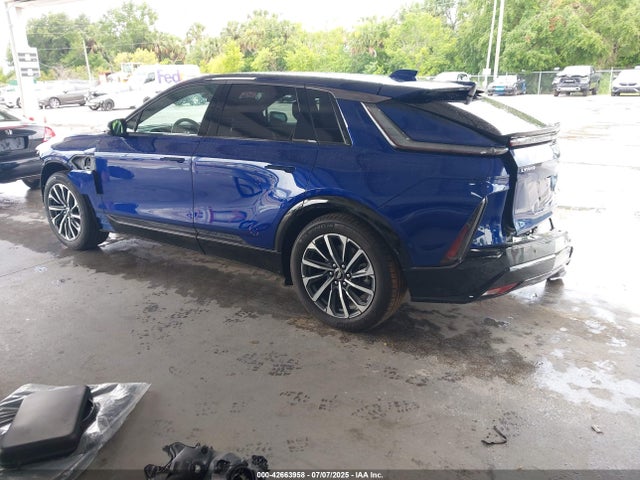 2024 CADILLAC LYRIQ 1GYKPVRK3RZ120383 Photo 2