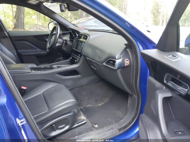 2018 JAGUAR F-PACE SADCJ2FX8JA281992 Photo 4