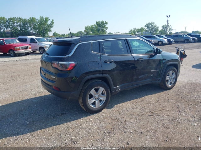 Jeep Compass 2022 3C4NJDBB7NT215717 Image 4