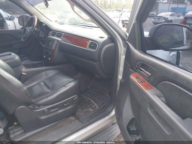 2013 CHEVROLET TAHOE 1GNSKBE09DR350808 Photo 4