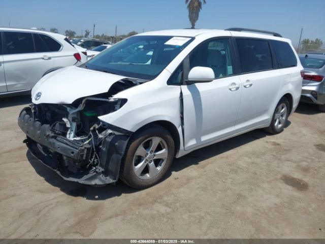 2017 TOYOTA SIENNA 5TDKZ3DC3HS783912 Photo 1