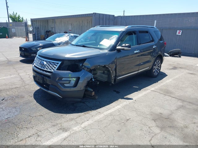 Ford 2016 2016 1FM5K8HT1GGC87889 Image 2