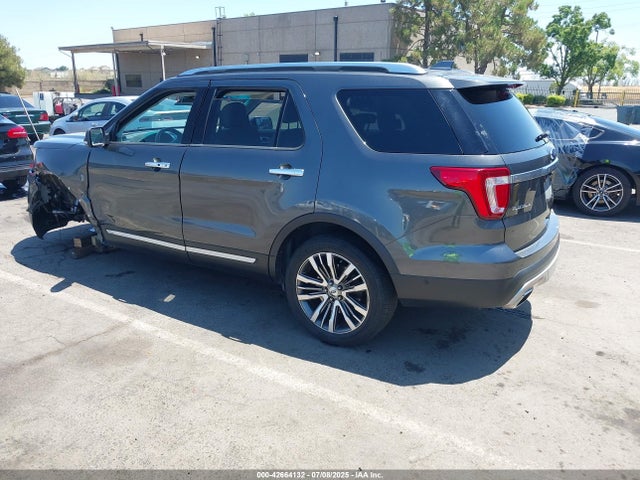Ford 2016 2016 1FM5K8HT1GGC87889 Image 3