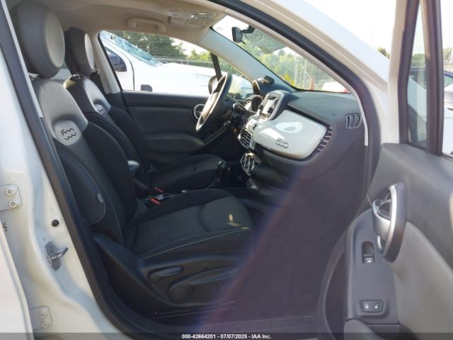 2016 FIAT 500X ZFBCFXBT6GP362074 Photo 4