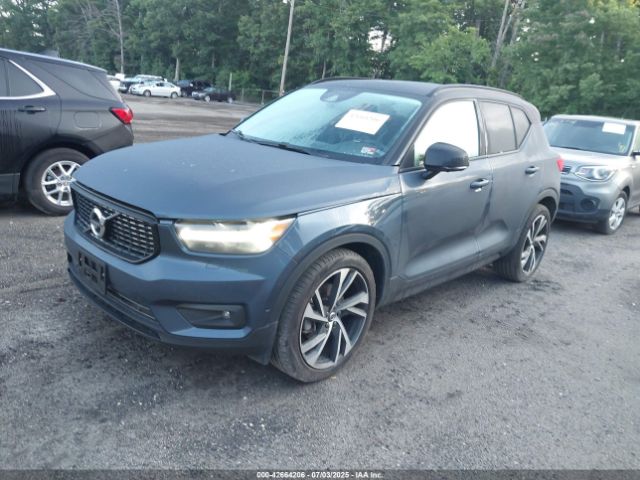 2022 VOLVO XC40 YV4162UM7N2642168 Photo 1