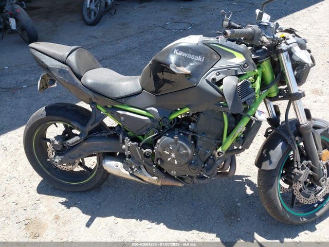 ML5EREL11NDA49962 Kawasaki Z650