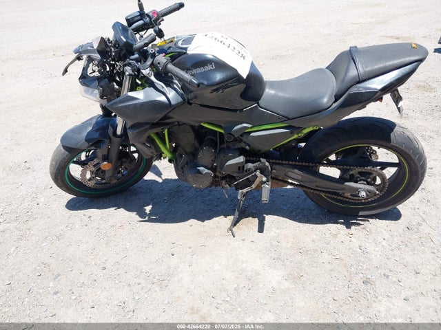 ML5EREL11NDA49962 Kawasaki Z650