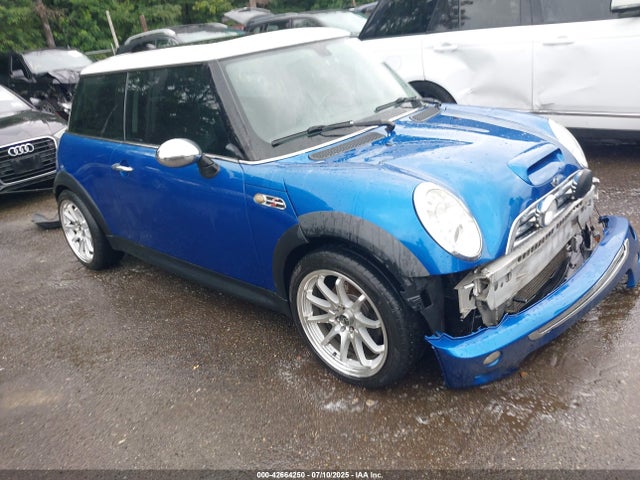 2006 MINI COOPER S WMWRE33596TN25810 Photo 0