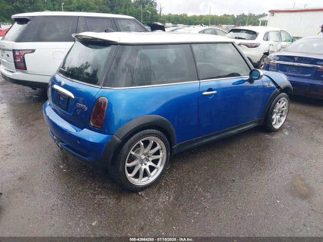 2006 MINI COOPER S WMWRE33596TN25810 Photo 3