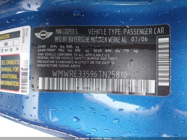 2006 MINI COOPER S WMWRE33596TN25810 Photo 8