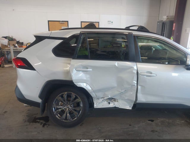 JTMB6RFV6RJ054697 Toyota a25a-fxs