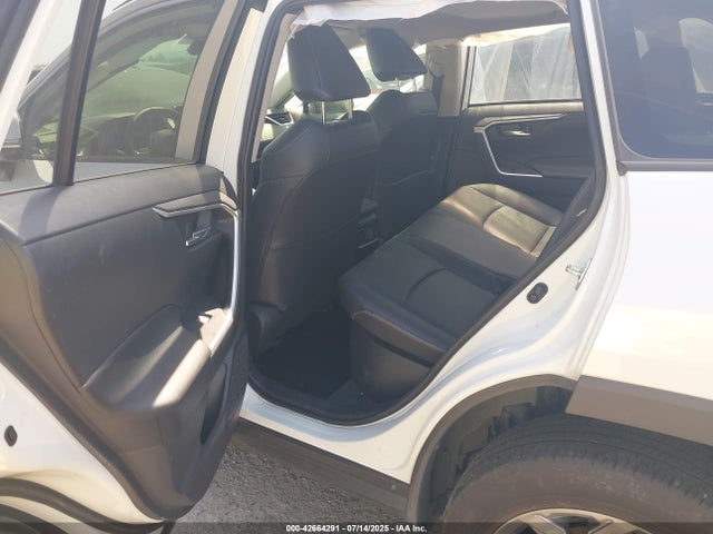 JTMB6RFV6RJ054697 Toyota a25a-fxs