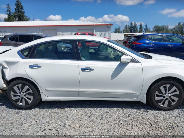 1N4AL3APXHN324358 Nissan 2017