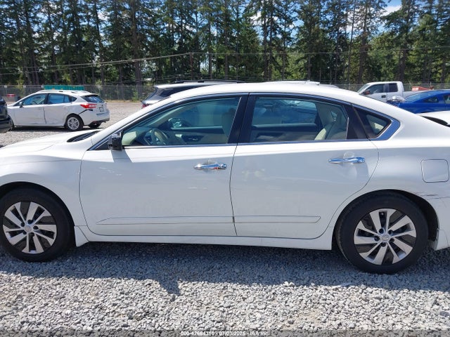 1N4AL3APXHN324358 Nissan 2017