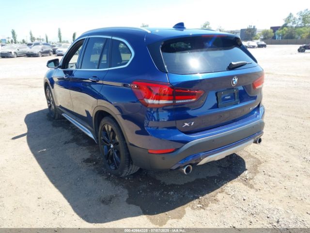 2020 BMW X1 WBXJG7C08L5P54729 Photo 2