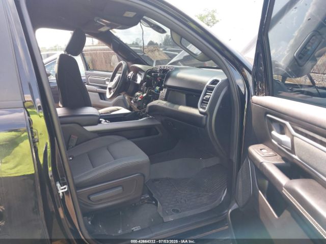 2023 RAM 1500 1C6SRFMT5PN541779 Photo 4