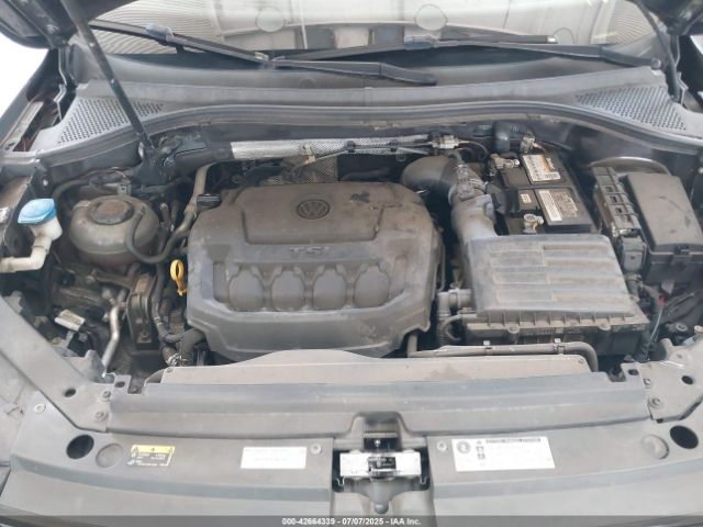 2018 VOLKSWAGEN TIGUAN 3VV3B7AXXJM213579 Photo 9