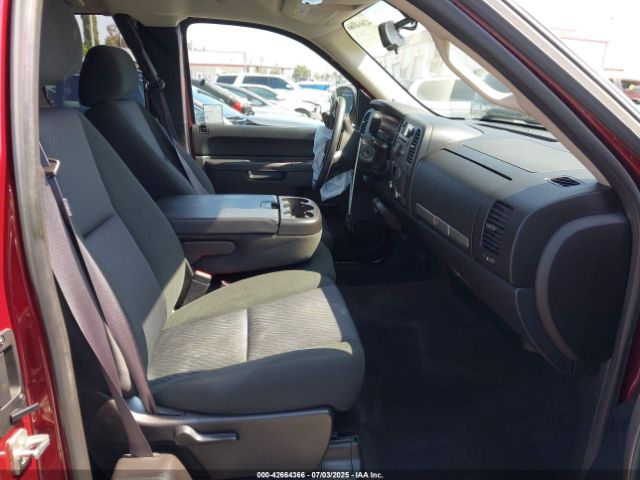 2013 CHEVROLET SILVERADO 1500 1GCRKSE72DZ190856 Photo 4